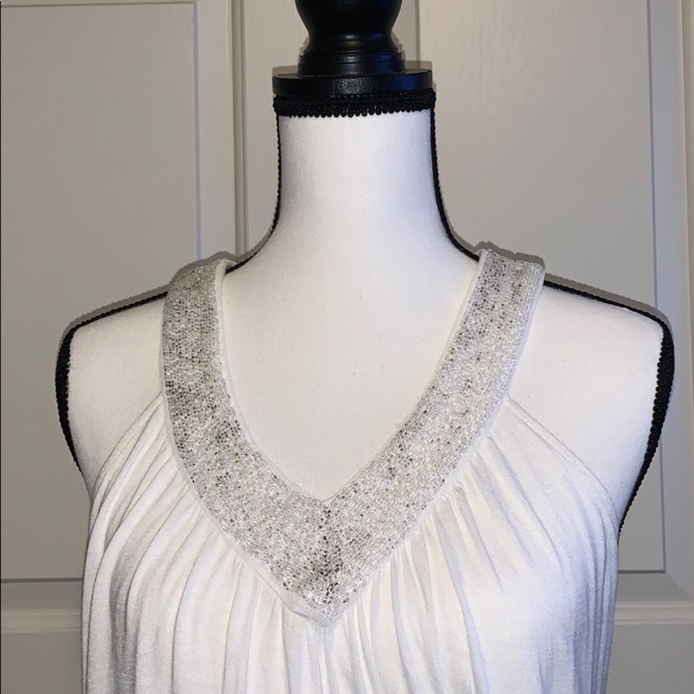 Express sz Small jeweled neck line tank - Picture 2 of 5